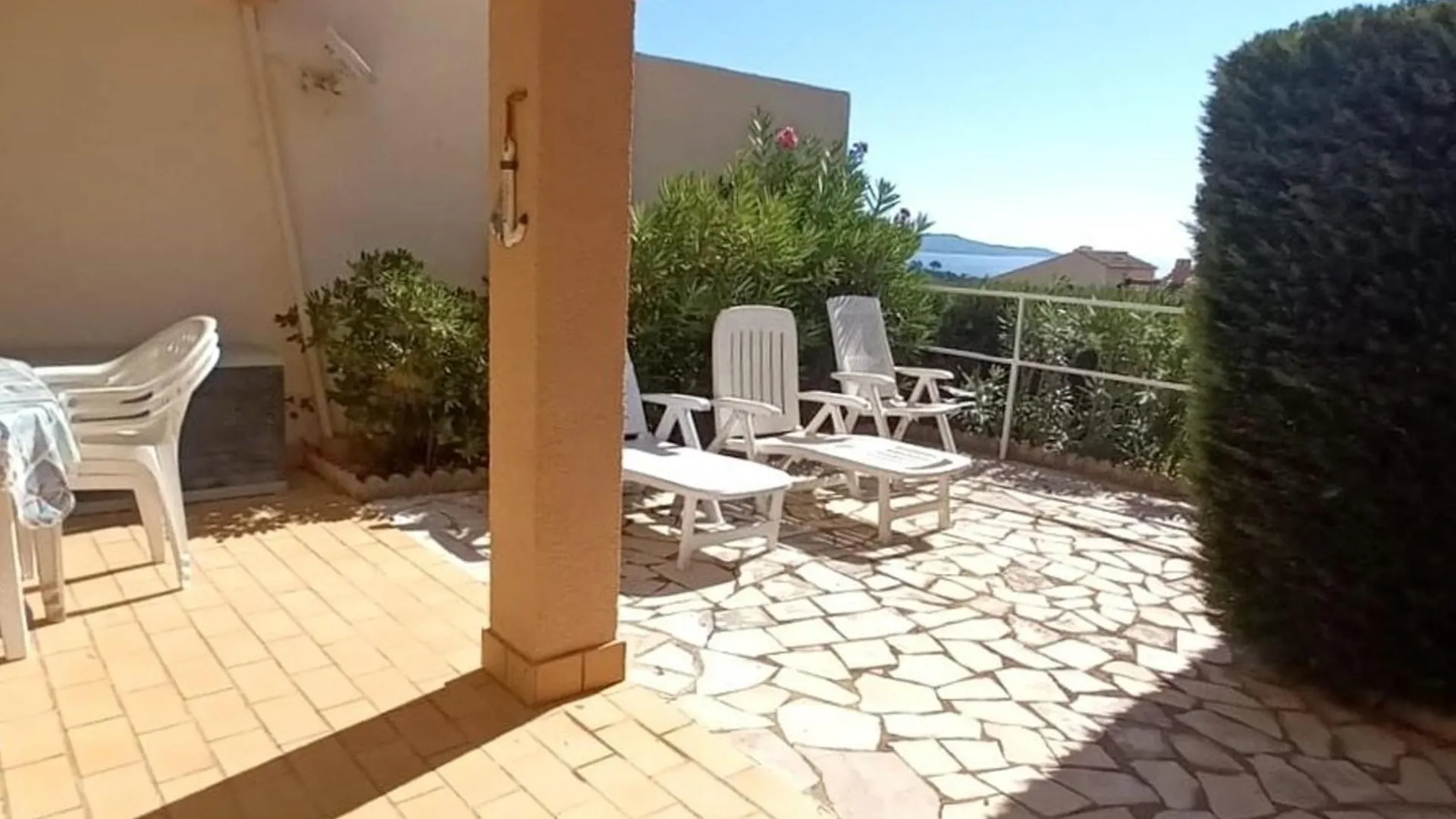 Charmant 2P Avec Jardin, Piscine, Parking Et Navettes Gratuites - Cavalaire-Sur-Mer - Fr-1-226B-196
